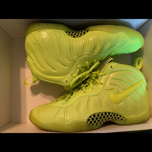 Nike Foams 6.5 lime green - Picture 5 of 5